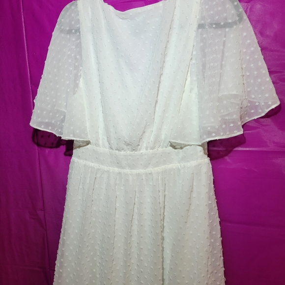 Transcendent Class White Swiss Dot Flutter Sleeve Midi Dress - Picture 9 of 9